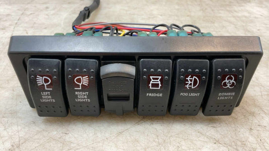 2007-2018 Jeep Wrangler Upper Center Switch Panel 177011