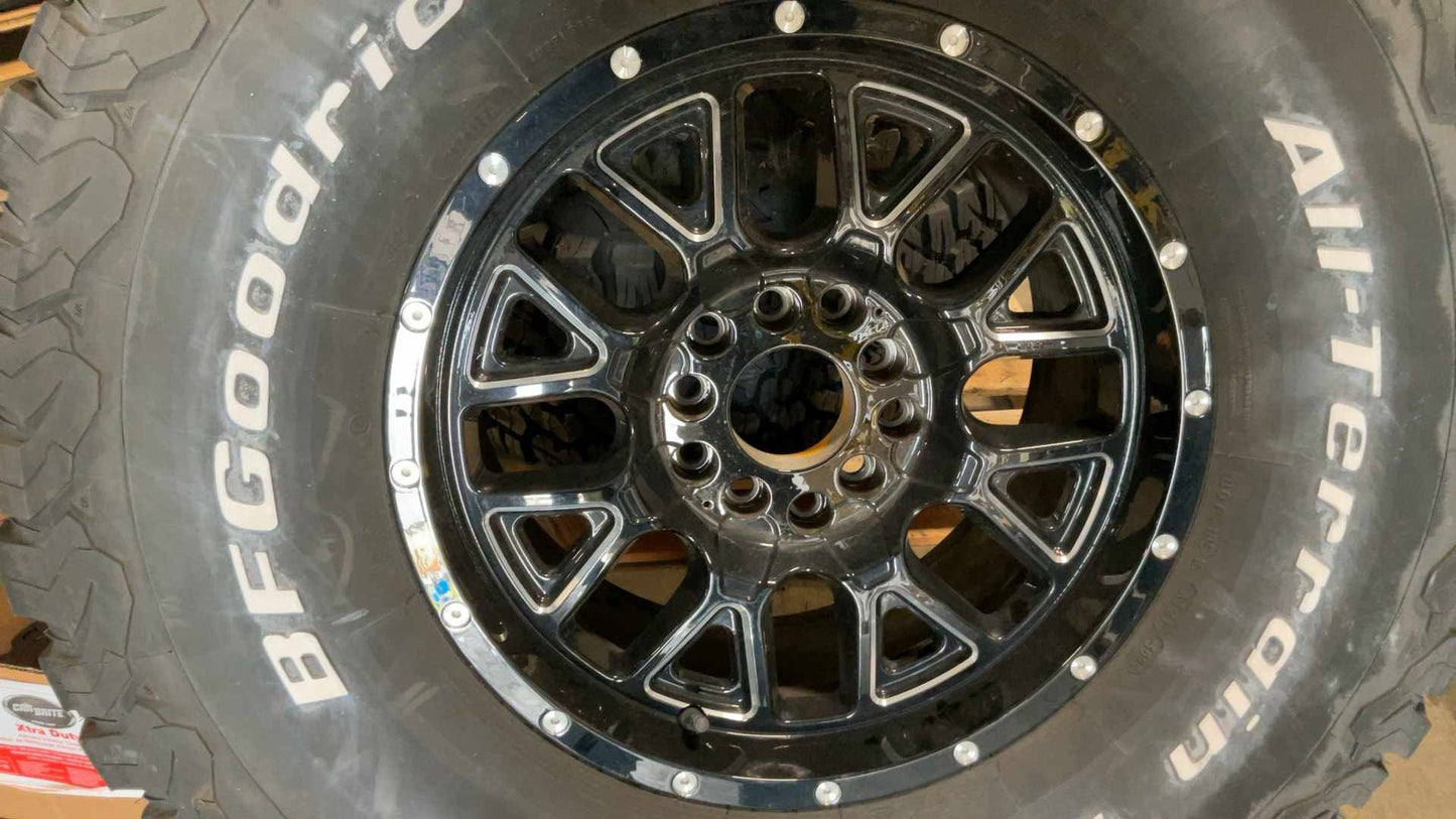 2007-2025 Jeep Wrangler Aftermarket Wheels/Tires 37x12.50r17 BFG KO2 w/ Pro Comp Wheels 136753