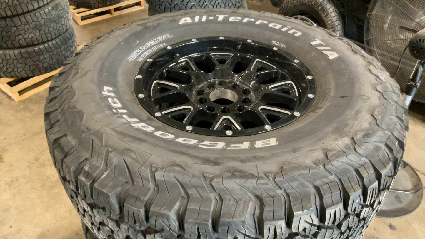2007-2025 Jeep Wrangler Aftermarket Wheels/Tires 37x12.50r17 BFG KO2 w/ Pro Comp Wheels 136753