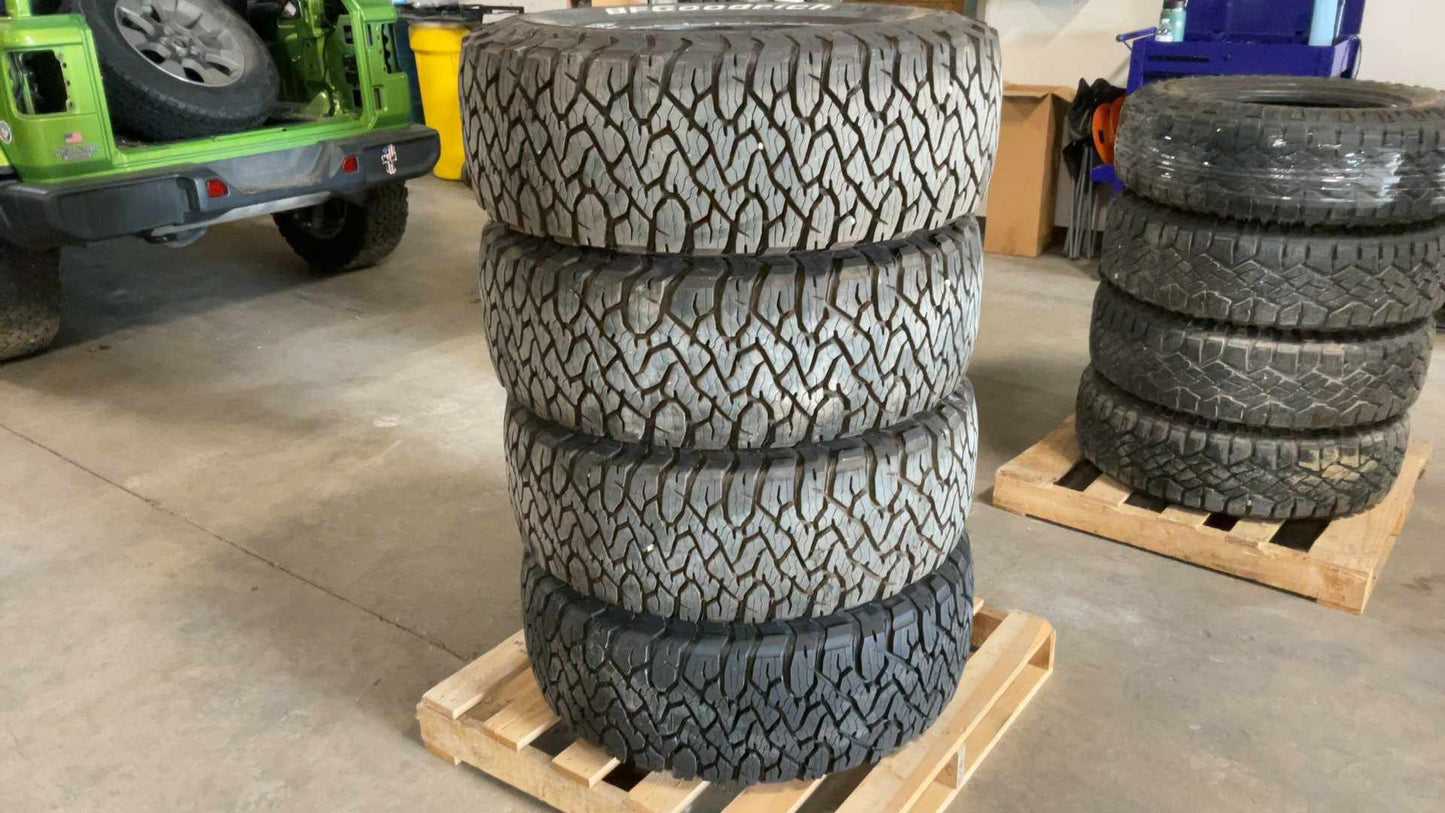 2007-2025 Jeep Wrangler 315/70r17 BFG KO3 w/ Method Wheels 156753