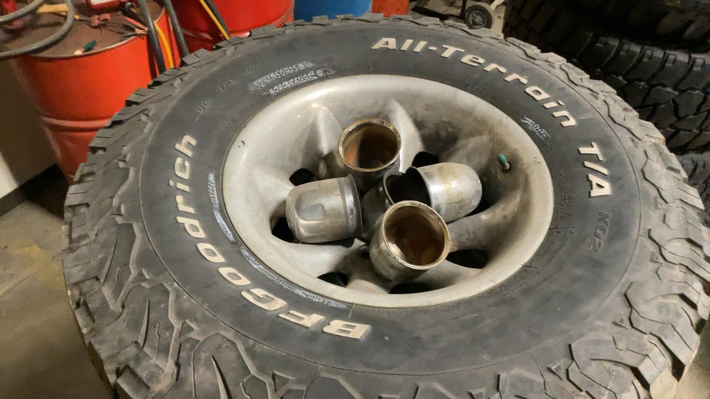 1997-2006 Jeep Wrangler TJ 32x11.50r15 BFG w/ American Racing Wheels 68166