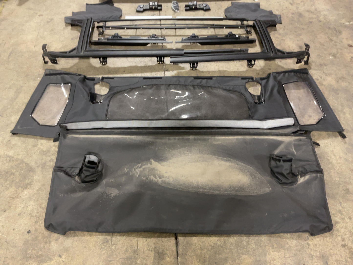 2018-2023 Jeep Wrangler JLU 4 Door Bestop Truck Style Top 165513